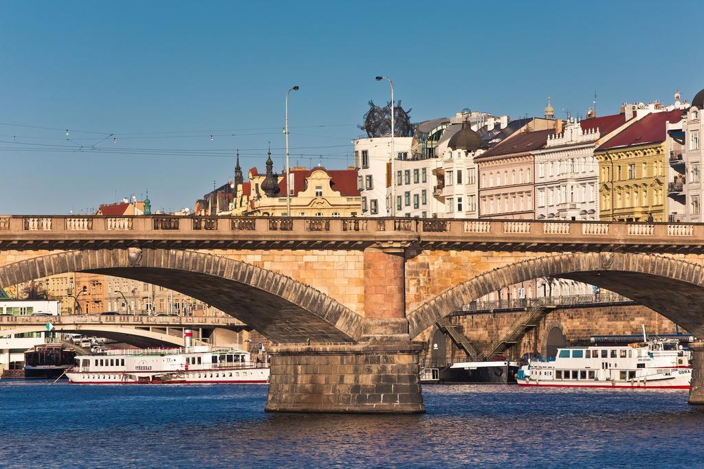 Admiral Botel Praag Buitenkant foto